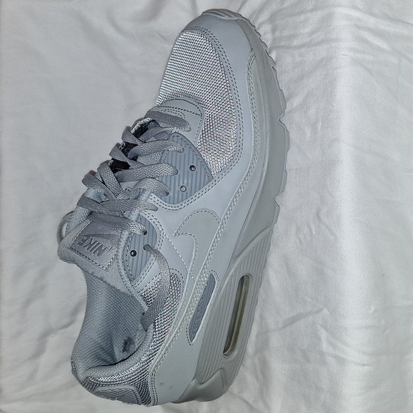 Nike Air Max 90, Men's Size 9, Gray - Picture 2 of 3